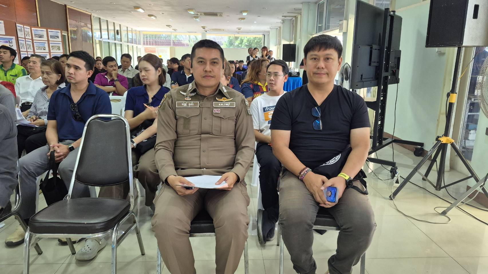 ร่วมการประชุมรับฟังความคิดเห็นของประชาชน โครงการก่อสร้างโครงข่ายทางหลวงแผ่นดิน