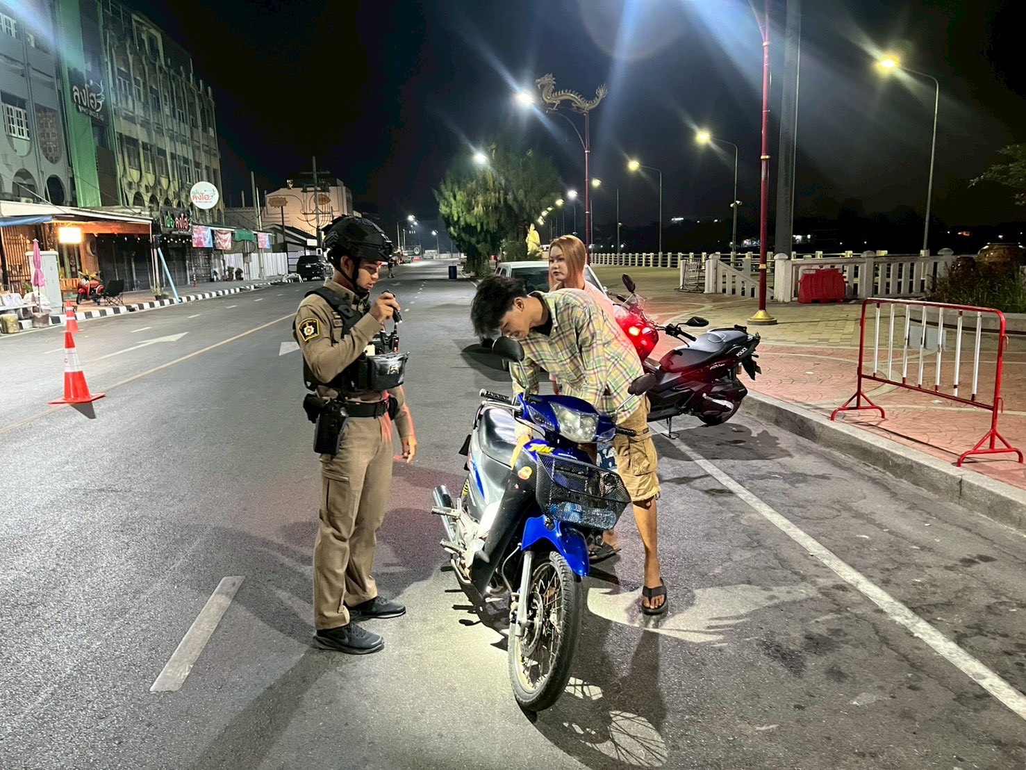 ตั้งจุดสกัด เพื่อเป็นการป้องกันอาชญากรรม